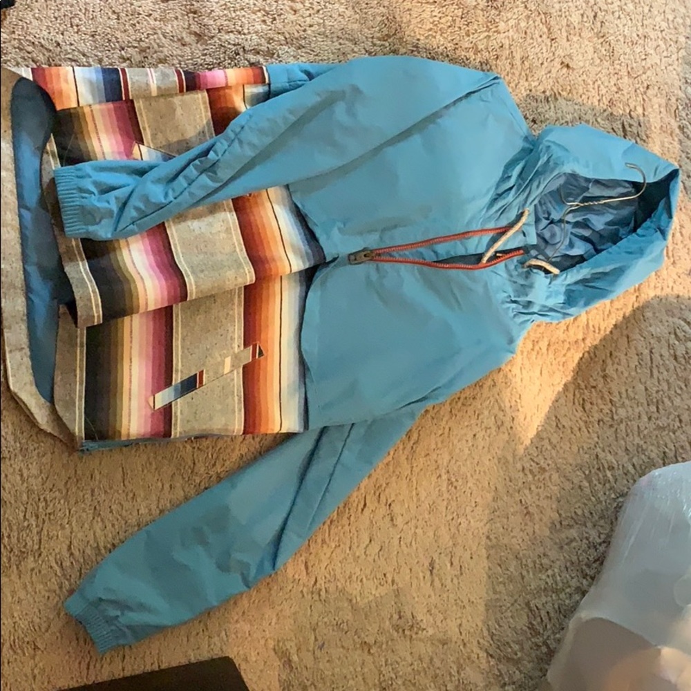 Burton 3/4 zip windbreaker